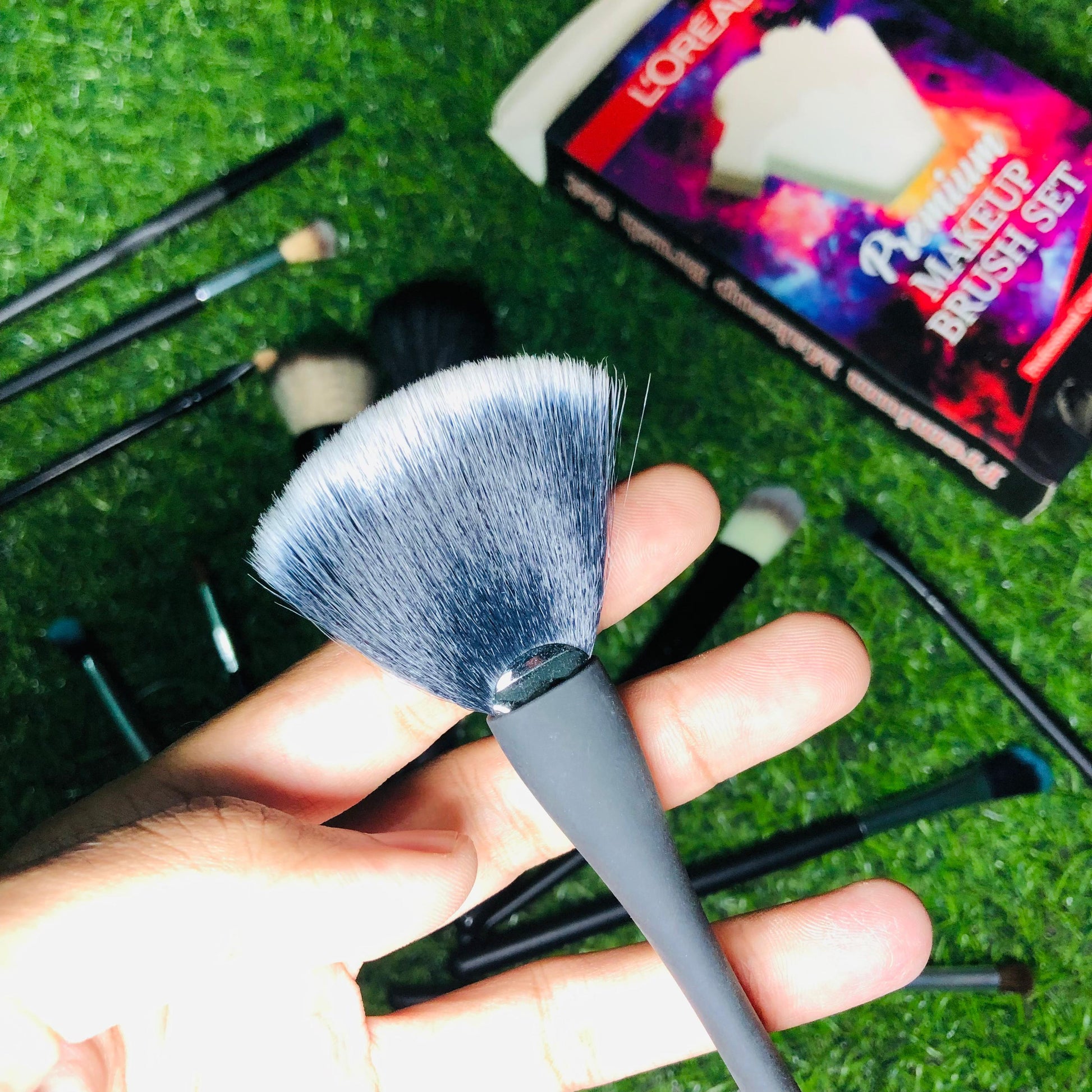 LOREAL Premium Makeup 13 pcs Brush Set